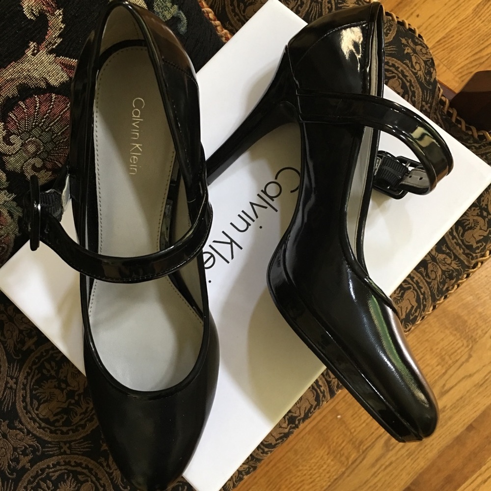 Calvin Klein Mary Janes Size 8M